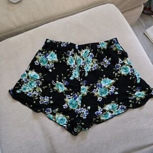 Charlotte Russe Floral Mini Ruffle Shorts Size Medium